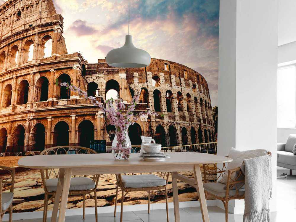 Wschód słońca w Koloseum